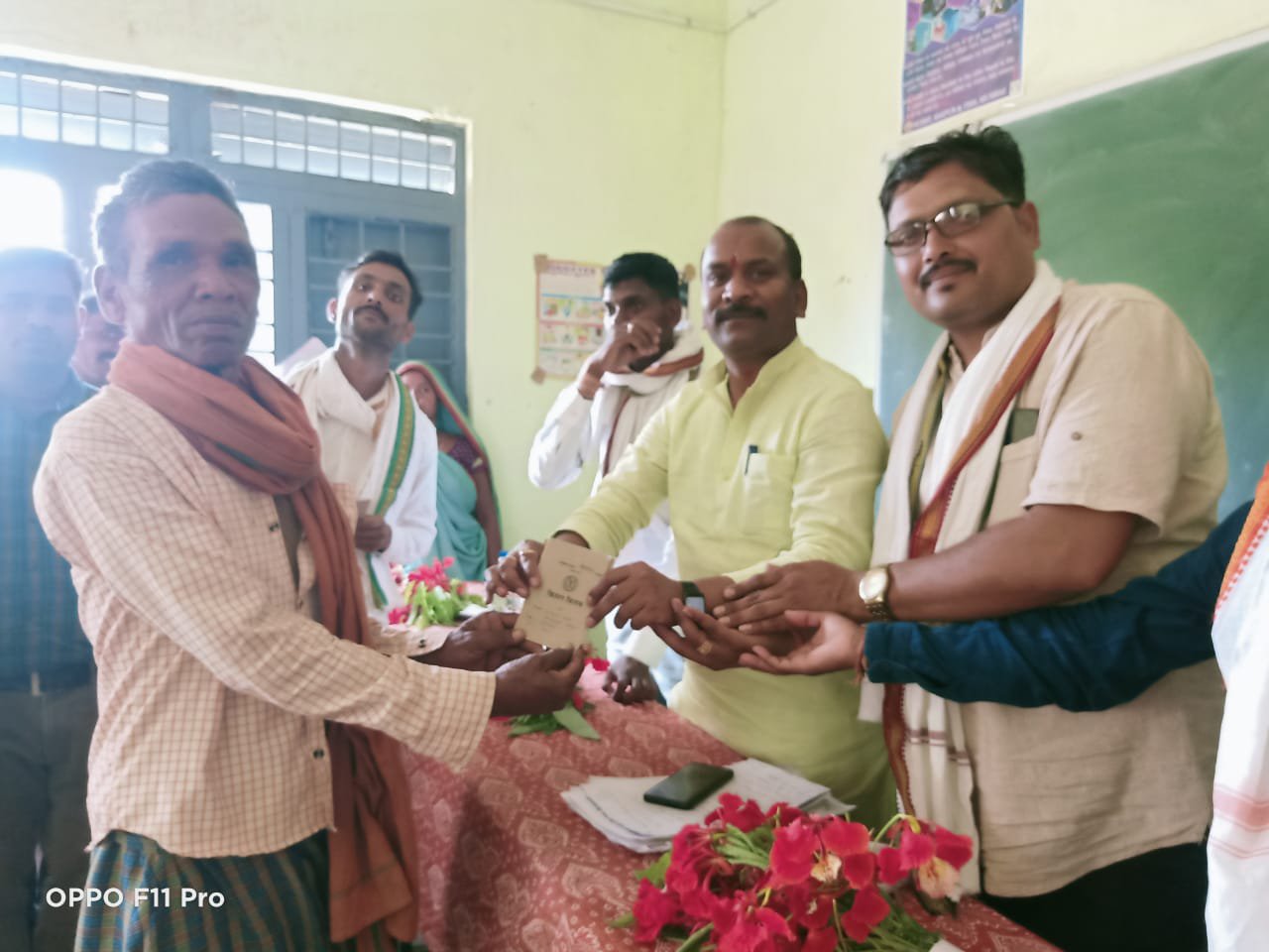 विगत 50 वर्षों में जो विकाश नही हुआ वो इन पांच सालों में होता दिख रहा है सड़क,भवन,तहसील ,बिजली के साथ शिक्षा और स्वास्थ्य सुविधाएं